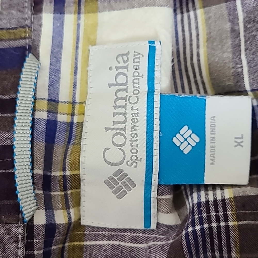 Men's Columbia button down shirt, XL, EUC - Picture 10 of 11